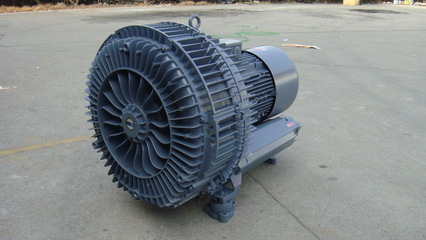 真空吸料高压风机解析 功能、应用与供应商选择